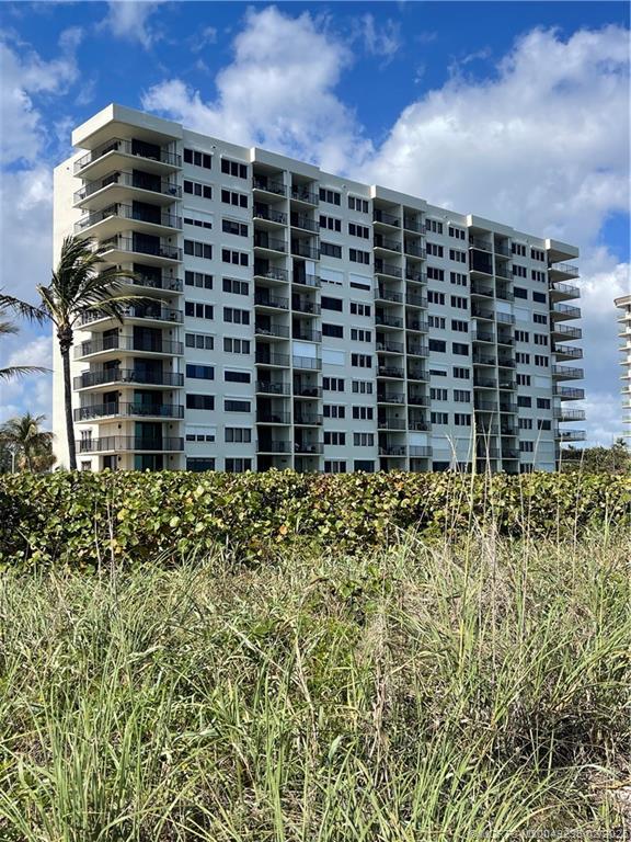 4250 N Highway A1A 203