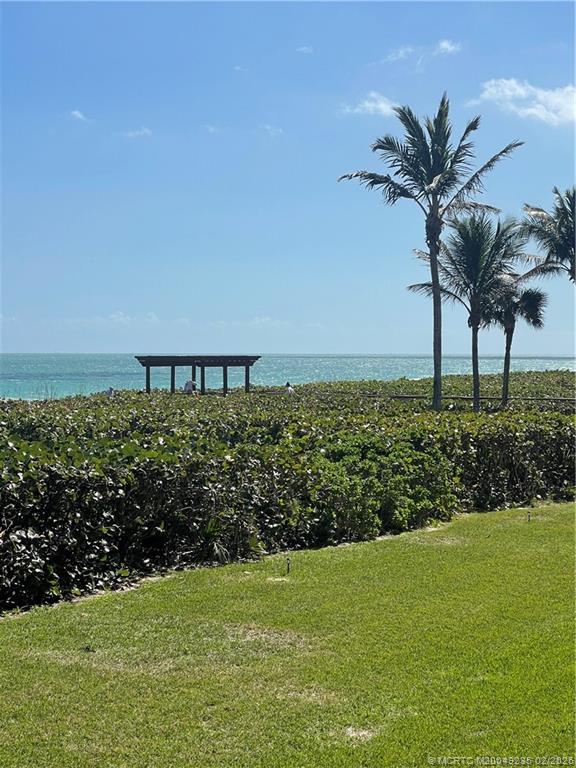 4250 N Highway A1A 203