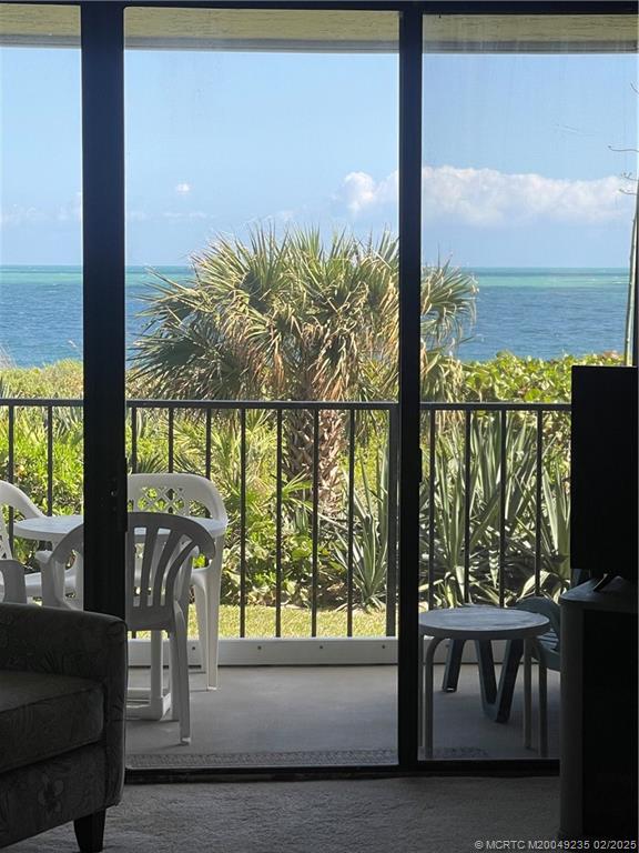 4250 N Highway A1A 203