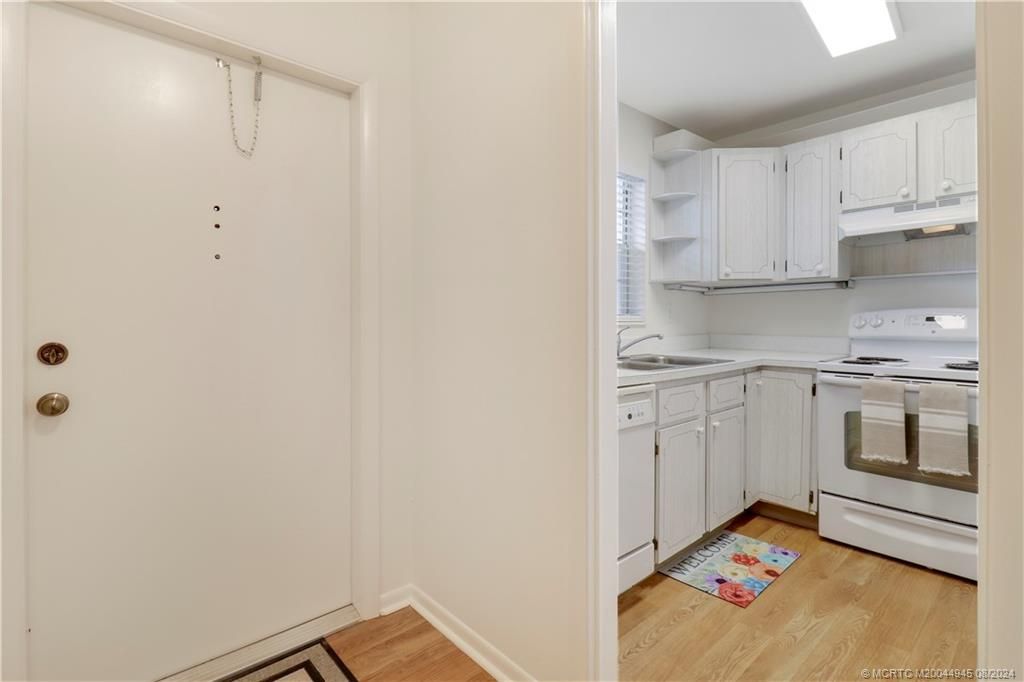 Photo of 2600 SE Ocean Boulevard #D2, Stuart, FL 34996 (MLS # M20044945)