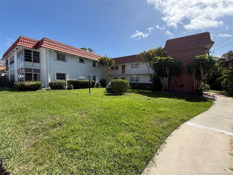 Photo of 2600 SE Ocean Boulevard #N8, Stuart, FL 34996 (MLS # M20055244)