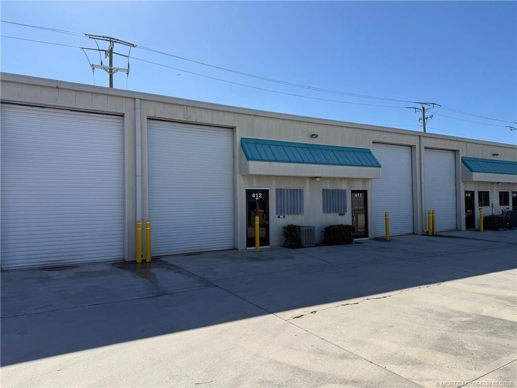 Photo of 1501 SE Decker Avenue #D412, Stuart, FL 34994 (MLS # M20054338)