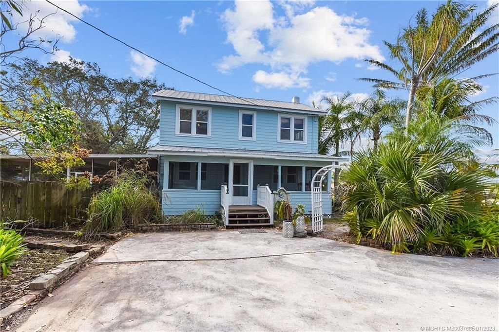 Photo of 507 SW South Carolina Drive, Stuart, FL 34994 (MLS # M20037695)