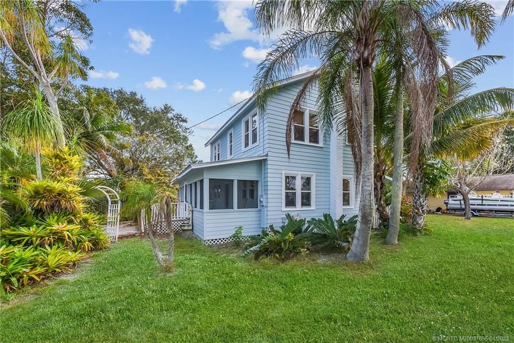 Photo of 507 SW South Carolina Drive, Stuart, FL 34994 (MLS # M20037695)