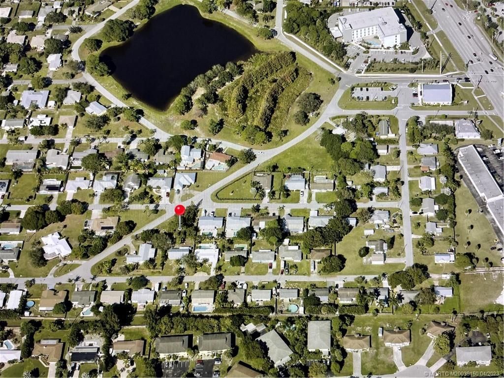 Photo of 1271 NW Palm Lake Drive, Stuart, FL 34994 (MLS # M20039150)