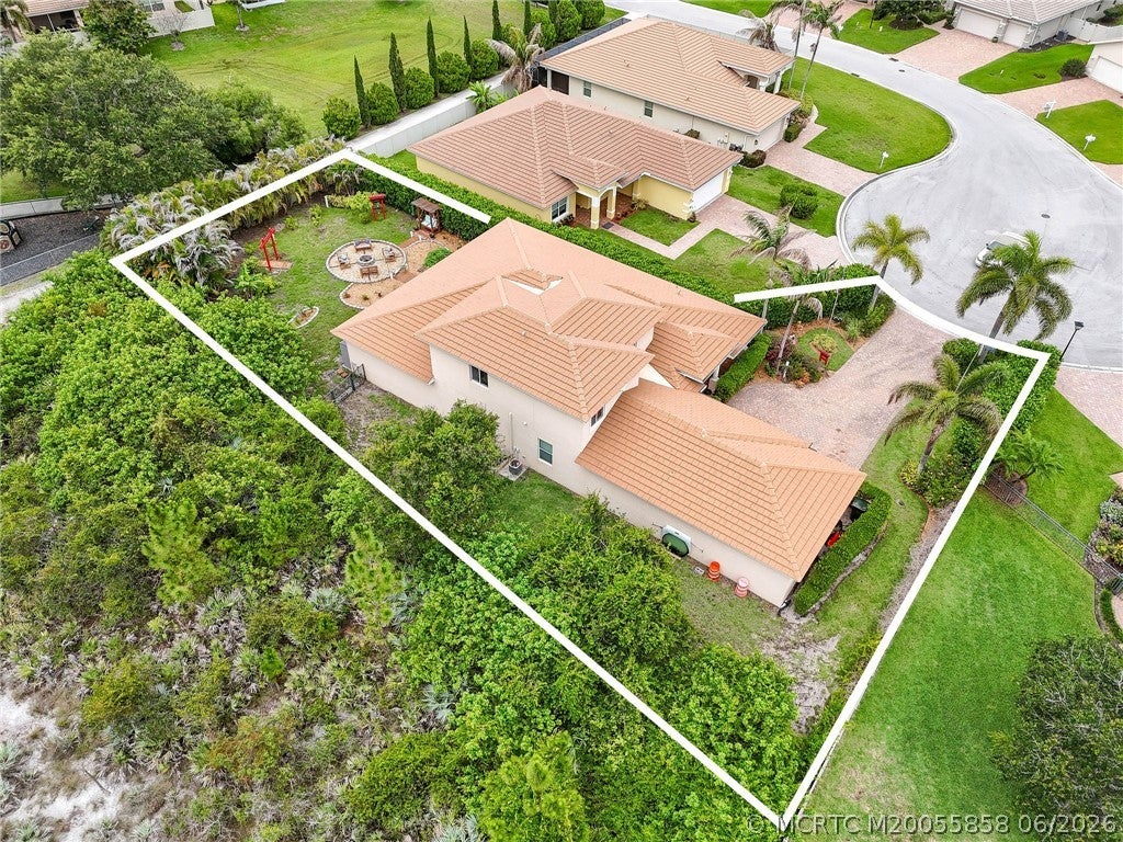 476 NW Windflower Terrace
