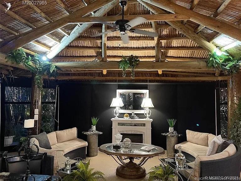 459 NW Foursome Lane