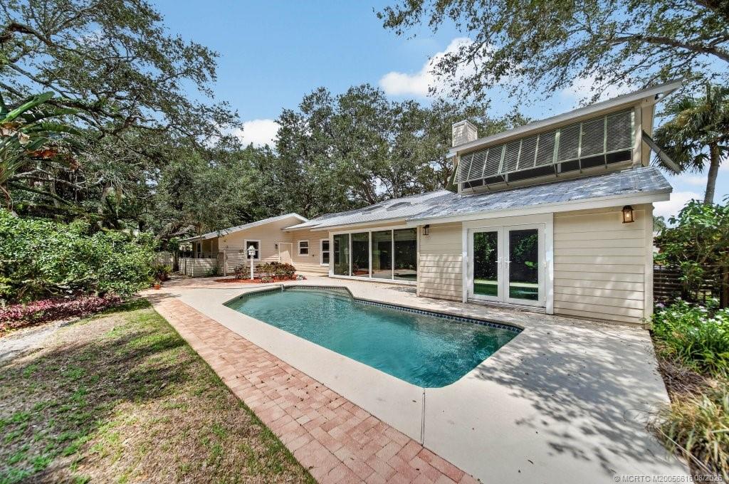 15 Heritage Way