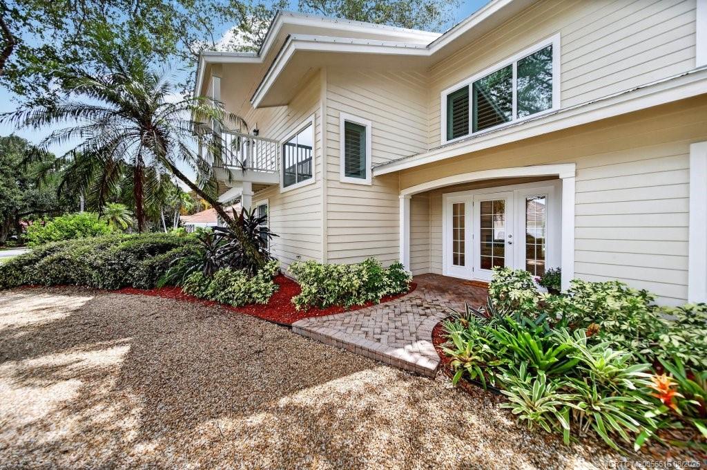 15 Heritage Way