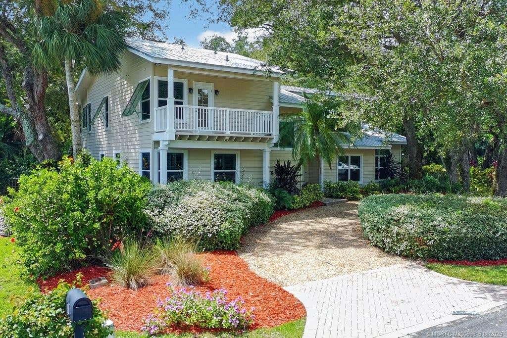 Photo of 15 Heritage Way, Sewalls Point, FL 34996 (MLS # M20056616)