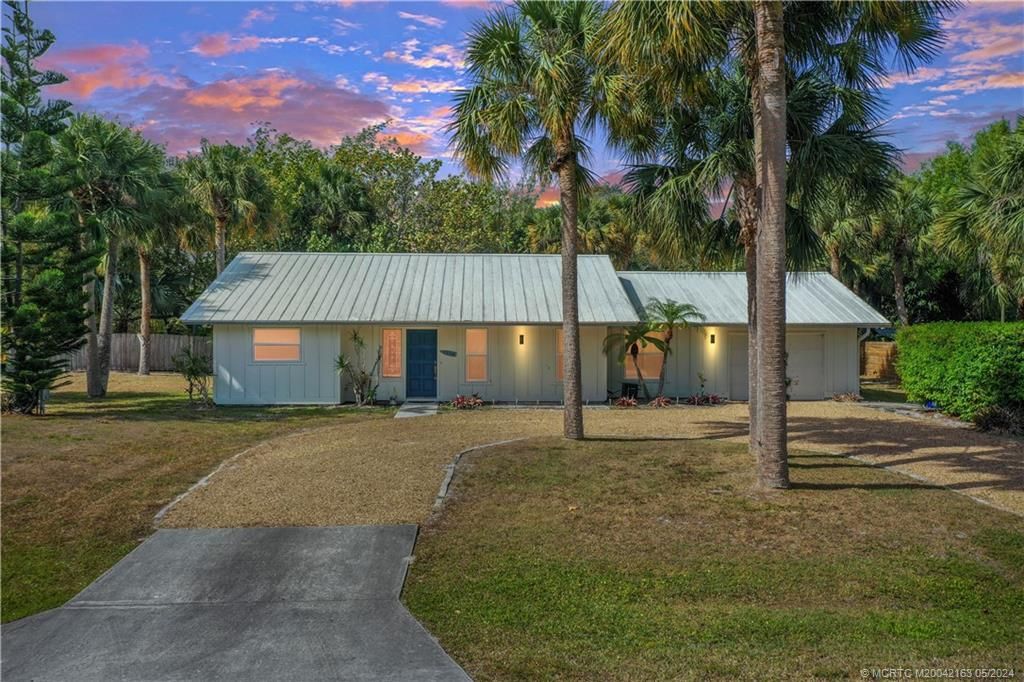 Photo of 3938 SW Sailfish Drive, Palm City, FL 34990 (MLS # M20042163)