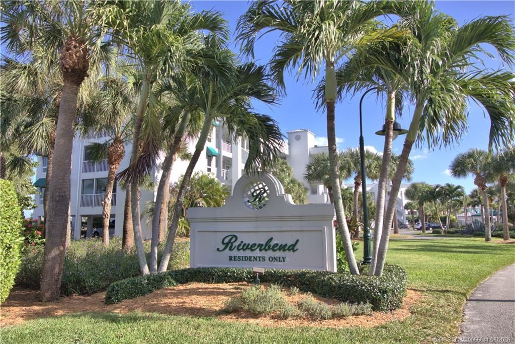 Photo of 184 NE Edgewater Drive #1001, Stuart, FL 34996 (MLS # M20055841)