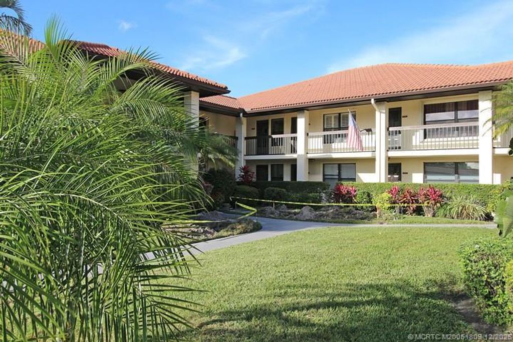 Photo of 421 SW South River Drive #107, Stuart, FL 34997 (MLS # M20051809)