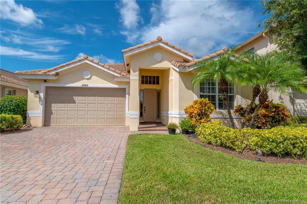 Photo of 1040 SE Fleming Way, Stuart, FL 34997 (MLS # M20051638)