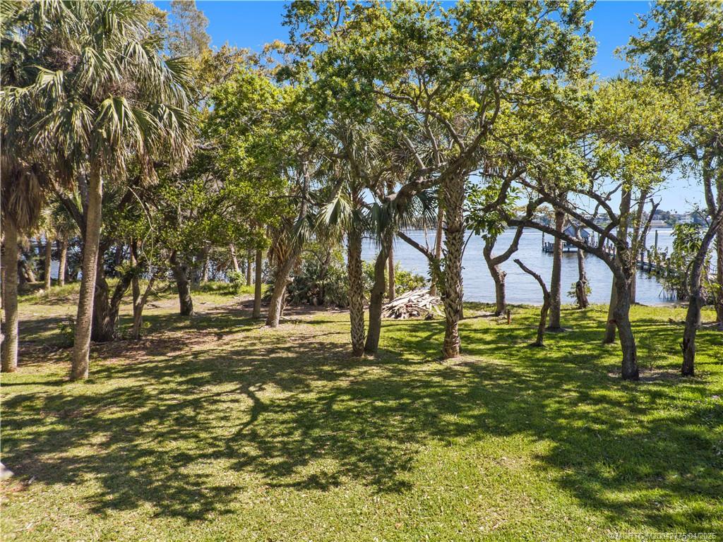 665 SE St Lucie Boulevard