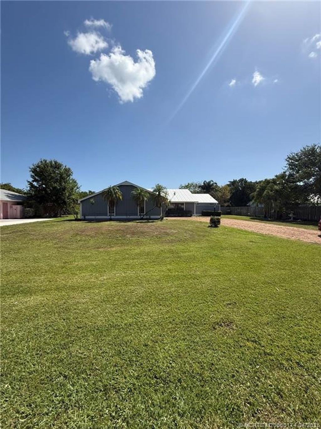Photo of 3096 SE Glasgow Drive, Stuart, FL 34997 (MLS # M20050174)