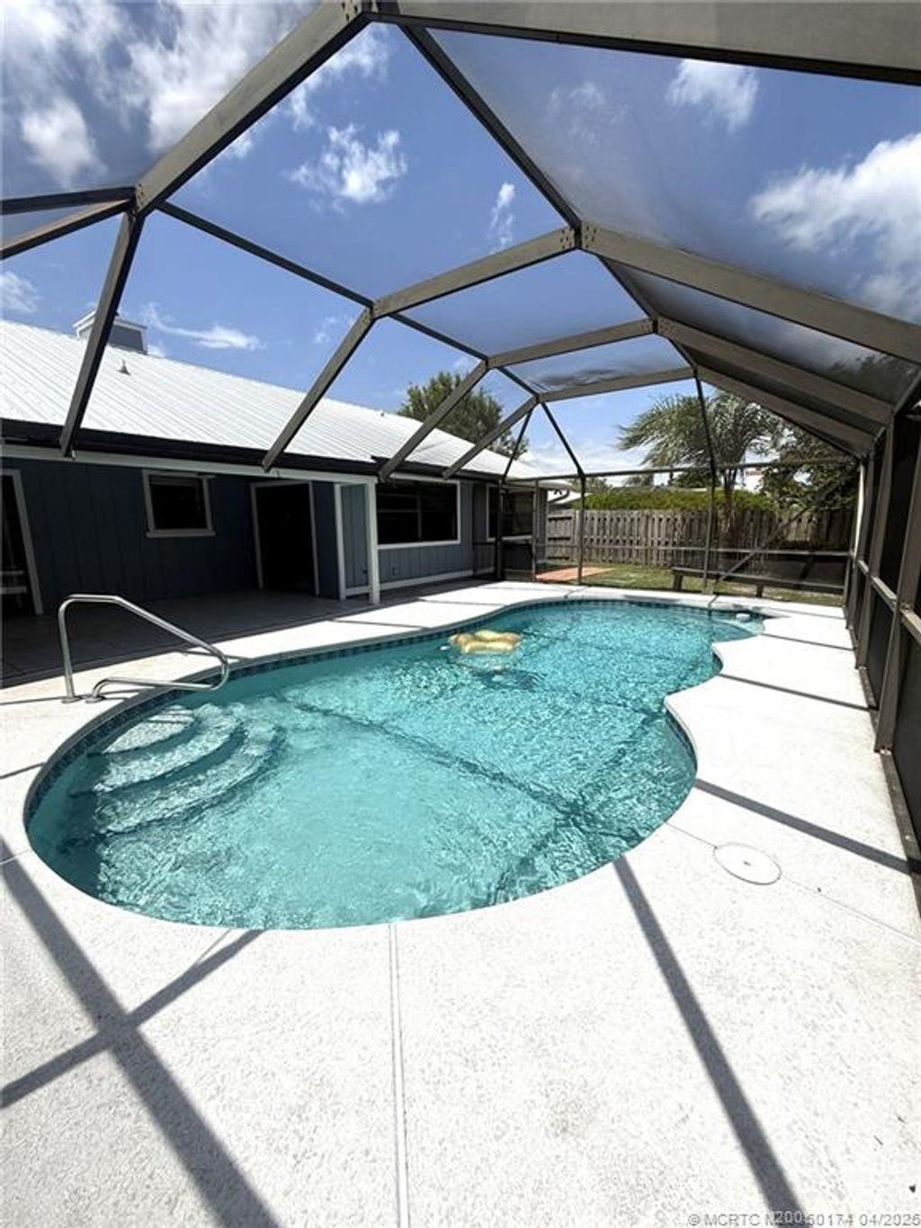 Photo of 3096 SE Glasgow Drive, Stuart, FL 34997 (MLS # M20050174)