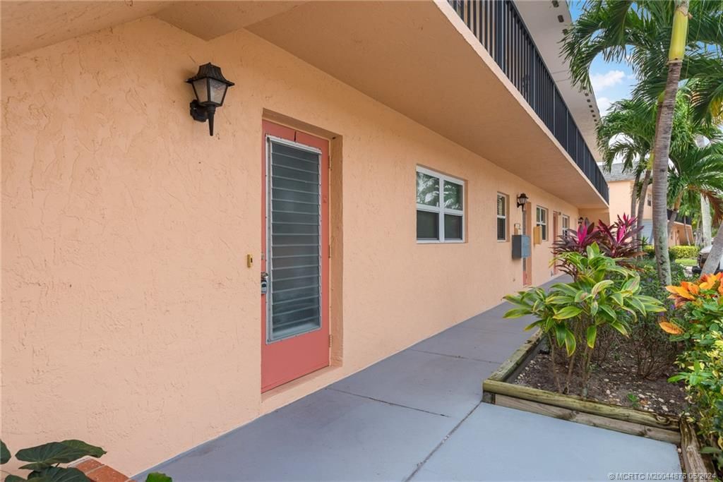 Photo of 2950 SE Ocean Boulevard #19-1, Stuart, FL 34996 (MLS # M20044878)