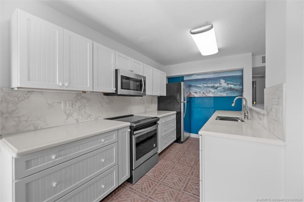 Photo of 2929 SE Ocean Boulevard #2, Stuart, FL 34996 (MLS # M20046123)