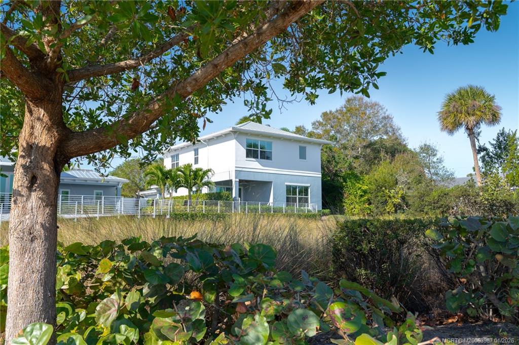 Stuart, Florida, 34997, United States, 3 Bedrooms Bedrooms, ,3 BathroomsBathrooms,Residential,Active,2013451