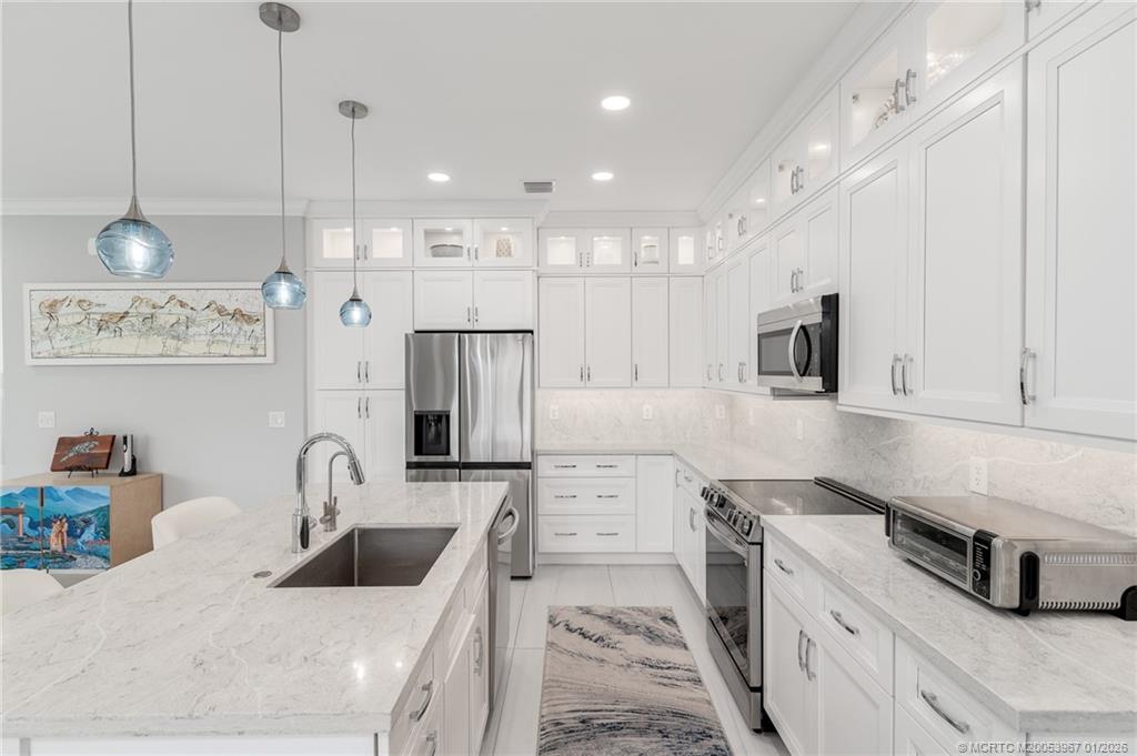 Stuart, Florida, 34997, United States, 3 Bedrooms Bedrooms, ,3 BathroomsBathrooms,Residential,Active,2013451