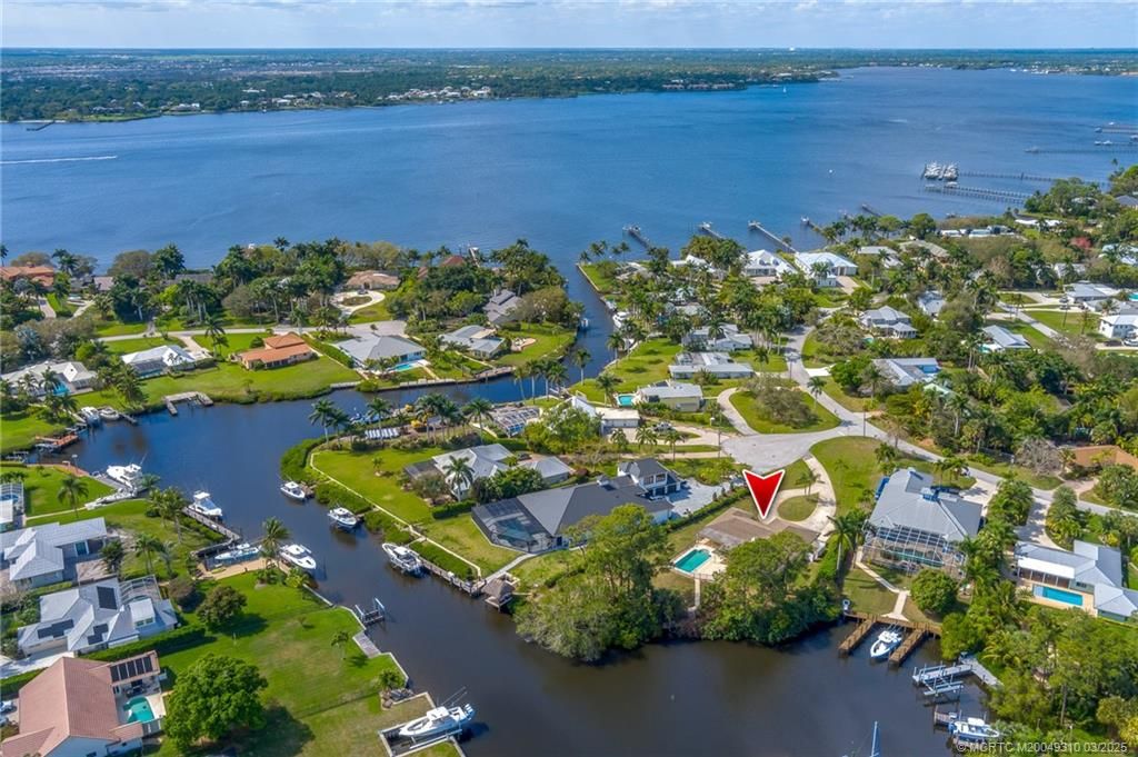 Photo of 1615 NW Bay Tree Circle, Stuart, FL 34994 (MLS # M20049310)