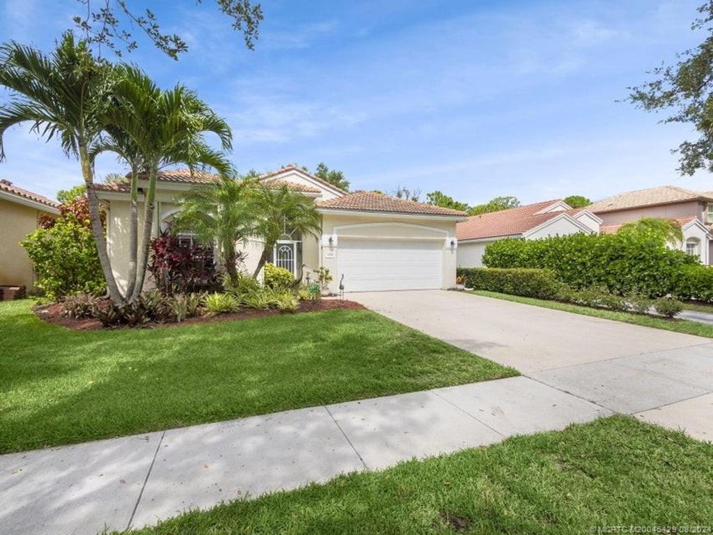 Photo of 7136 SE Twin Oaks Circle, Stuart, FL 34997 (MLS # M20046429)