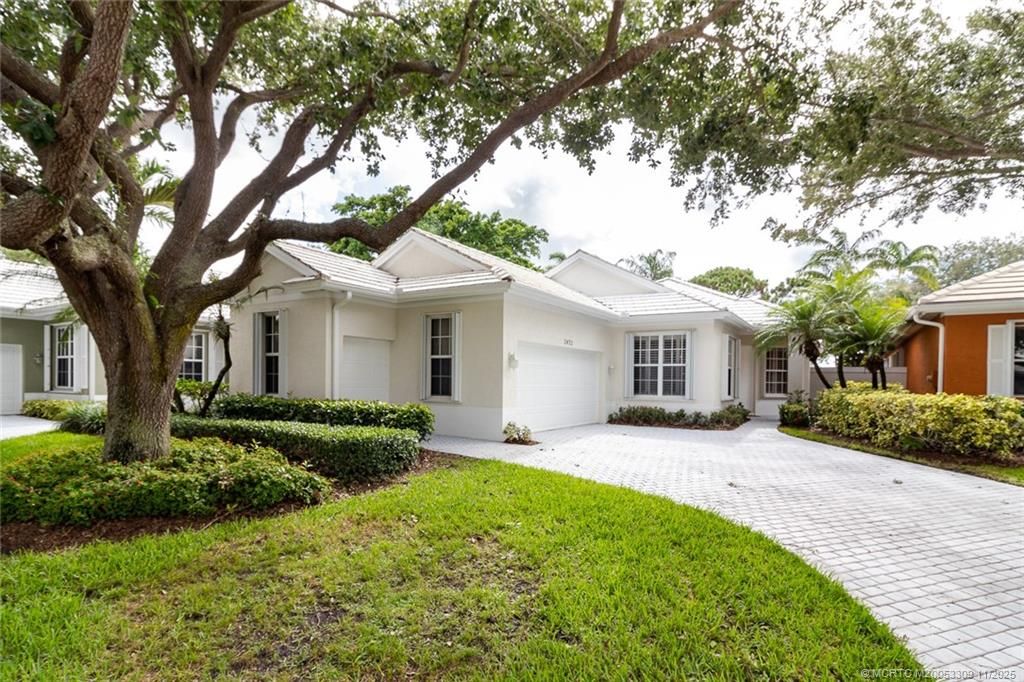 Photo of 2432 SW Brookwood Lane, Palm City, FL 34990 (MLS # M20053309)