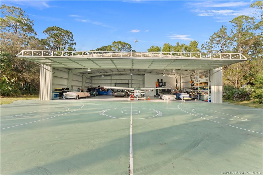 Palm City, Florida, 34990, United States, 4 Bedrooms Bedrooms, ,6 BathroomsBathrooms,Residential,Active,1723164