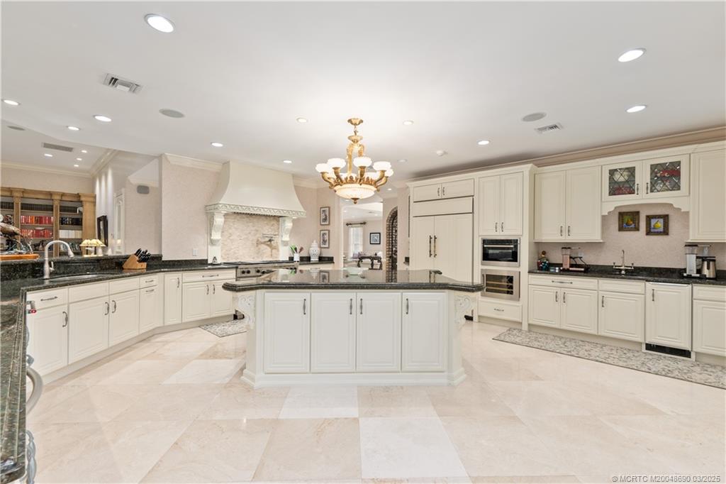 Palm City, Florida, 34990, United States, 4 Bedrooms Bedrooms, ,6 BathroomsBathrooms,Residential,Active,1723164