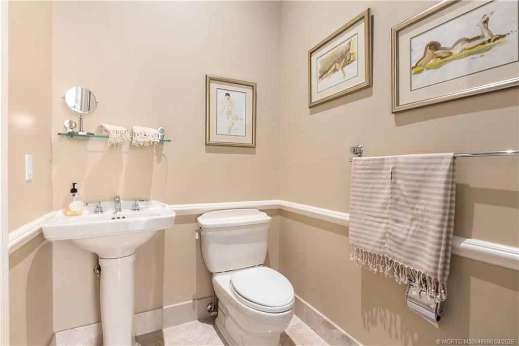Palm City, Florida, 34990, United States, 4 Bedrooms Bedrooms, ,6 BathroomsBathrooms,Residential,Active,1723164
