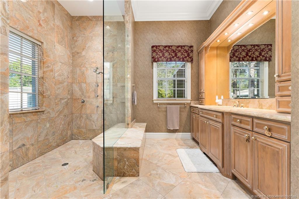 Palm City, Florida, 34990, United States, 4 Bedrooms Bedrooms, ,6 BathroomsBathrooms,Residential,Active,1723164