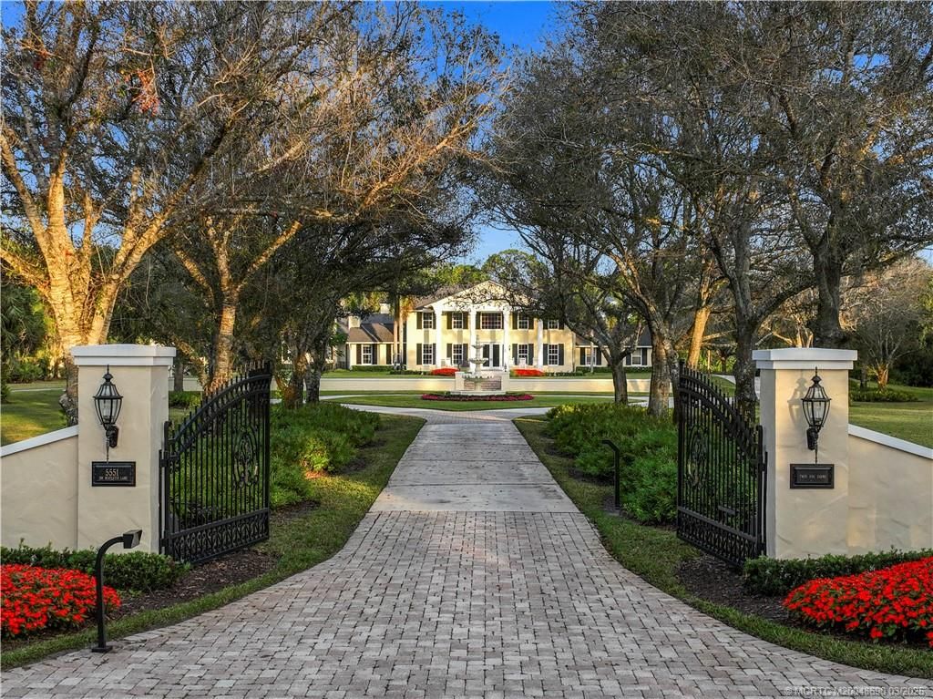 Photo of 5551 SW Mistletoe Lane, Palm City, FL 34990 (MLS # M20048690)