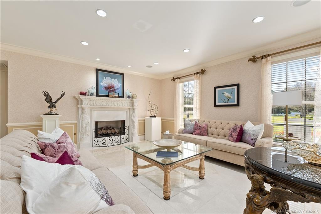 Palm City, Florida, 34990, United States, 4 Bedrooms Bedrooms, ,6 BathroomsBathrooms,Residential,Active,1723164