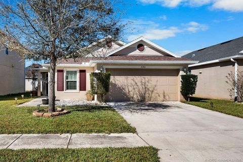 Photo of 5140 NW Pine Trail Circle, Port Saint Lucie, FL 34983 (MLS # M20054531)