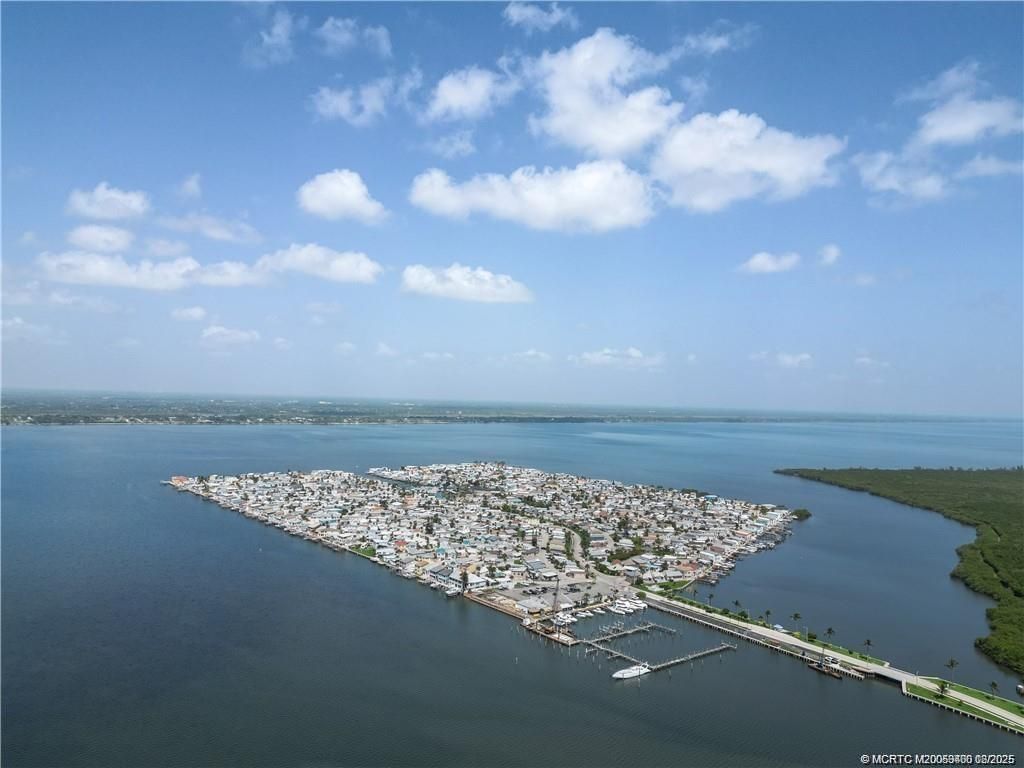 Photo of 685 Nettles Boulevard, Jensen Beach, FL 34957 (MLS # M20053400)