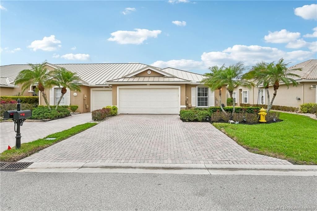 Photo of 621 NW Broken Oak Trail, Jensen Beach, FL 34957 (MLS # M20054782)