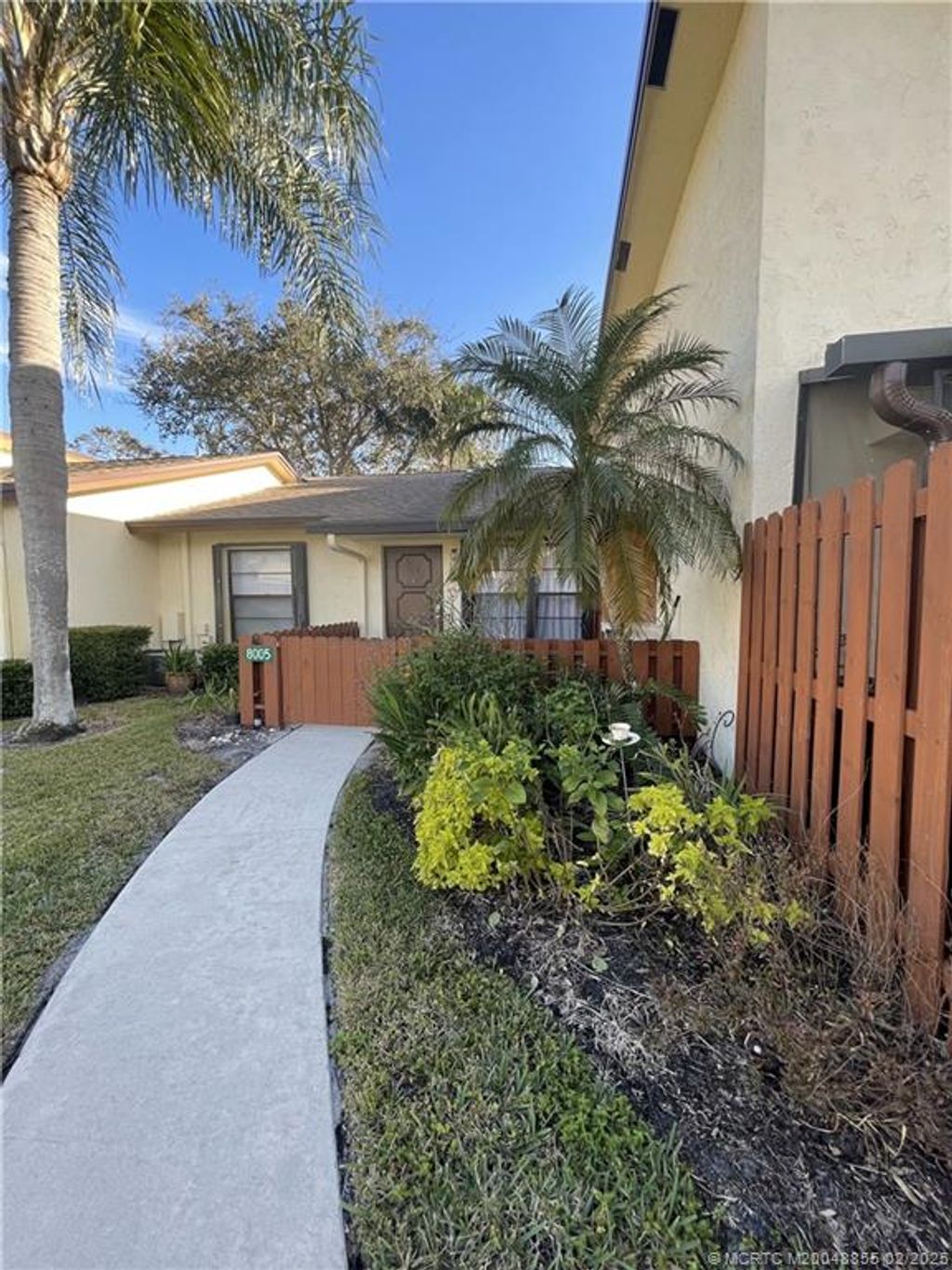 Photo of 8005 SE Villa Circle #2714C, Hobe Sound, FL 33455 (MLS # M20048855)
