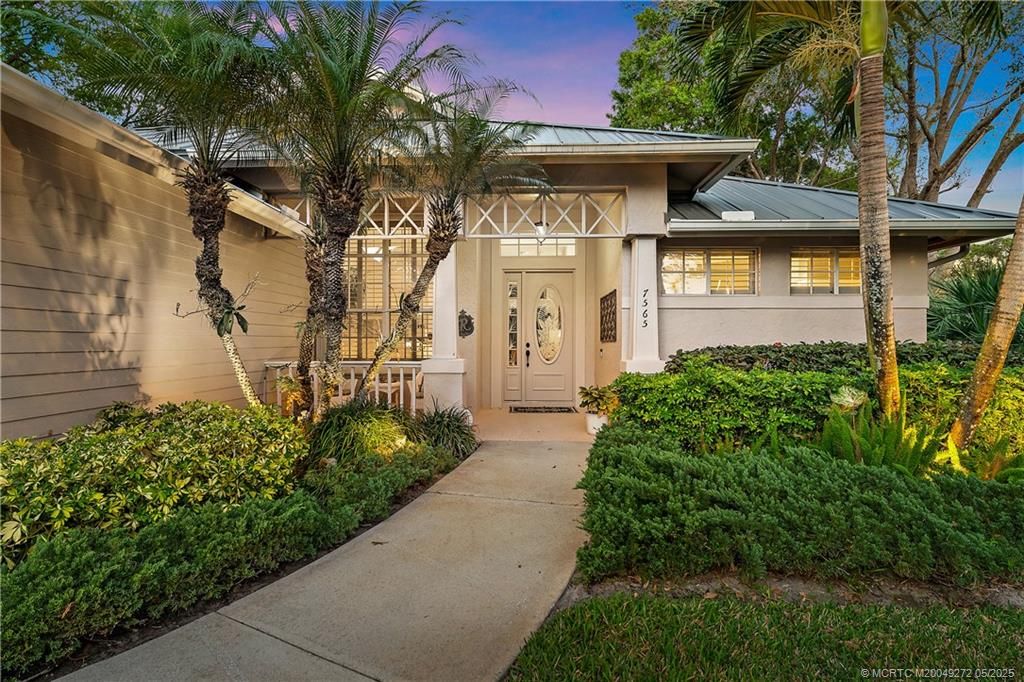 Photo of 7565 SE Teton Drive, Hobe Sound, FL 33455 (MLS # M20049272)