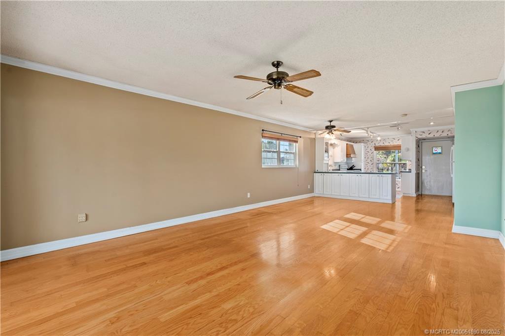 Stuart, Florida 34994, United States, 2 Bedrooms Bedrooms, ,2 BathroomsBathrooms,Residential,Active,188001