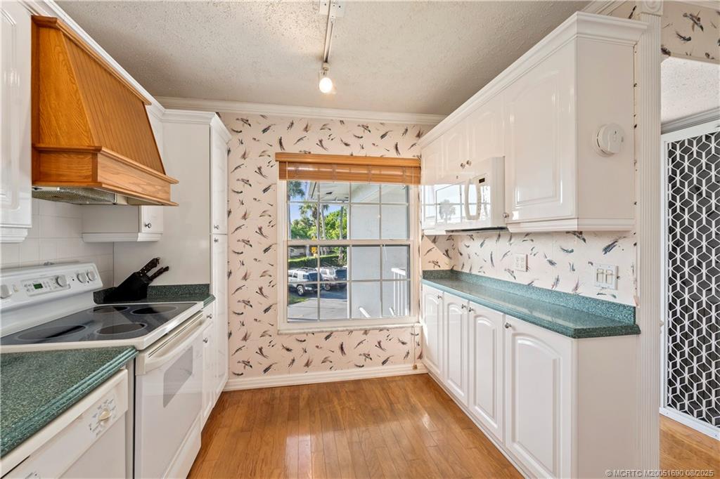 Stuart, Florida 34994, United States, 2 Bedrooms Bedrooms, ,2 BathroomsBathrooms,Residential,Active,188001