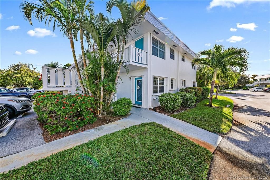 Photo of 2929 SE Ocean Boulevard #111-1, Stuart, FL 34996 (MLS # M20042234)