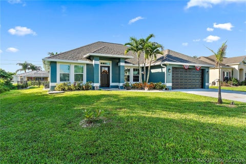 Photo of 180 SW Felix Avenue, Port Saint Lucie, FL 34953 (MLS # M20057356)