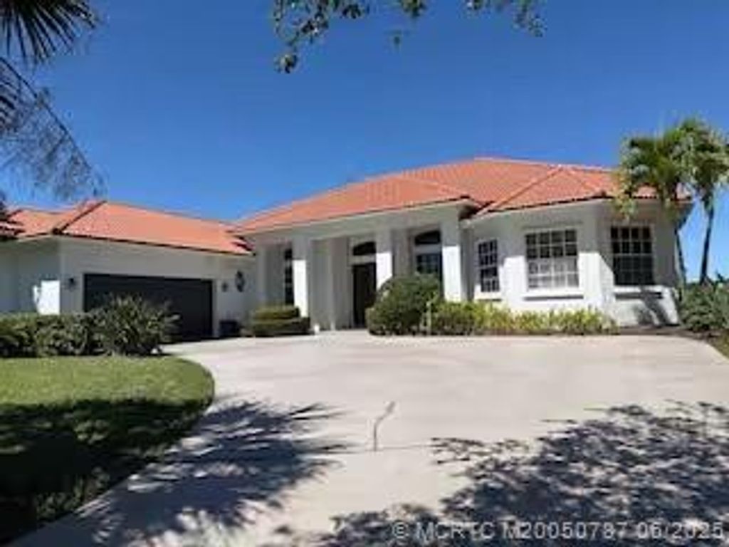 Photo of 4826 SW Lake Grove Circle, Palm City, FL 34990 (MLS # M20050787)