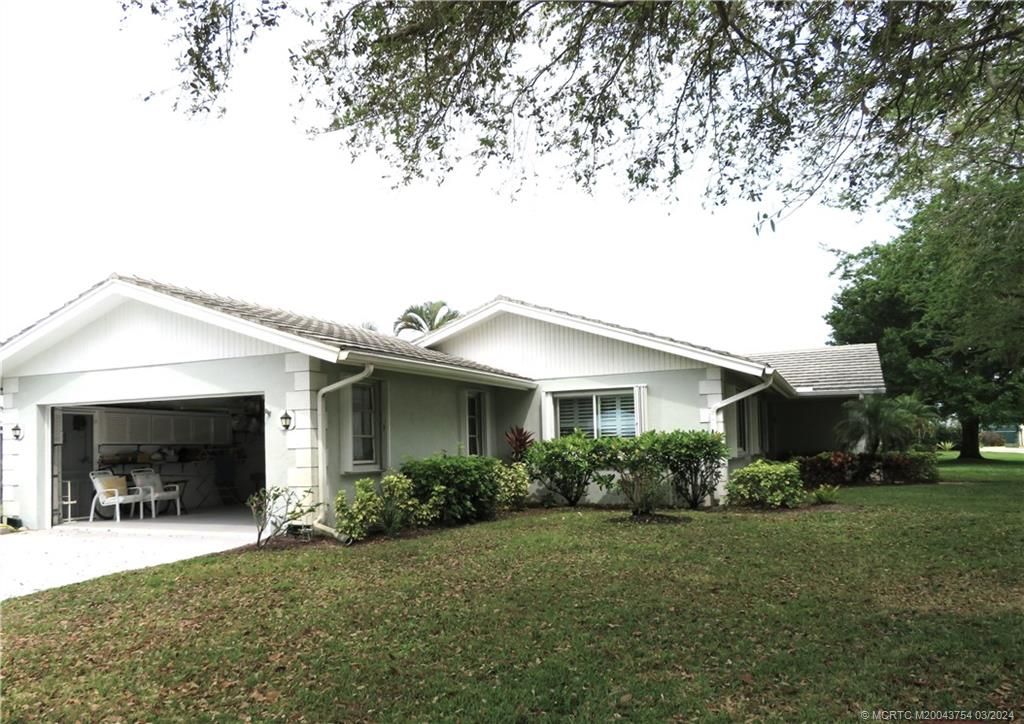 Photo of 1843 SE Granada Lane, Stuart, FL 34996 (MLS # M20043754)