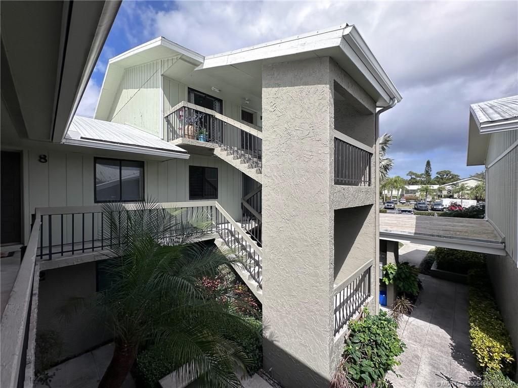 Photo of 800 NW Fork Road #10-7, Stuart, FL 34994 (MLS # M20054438)