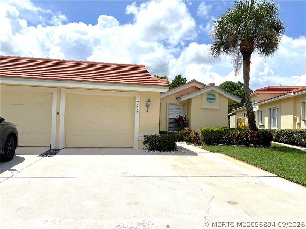Photo of 3824 SW Inwood Pines Lane, Palm City, FL 34990 (MLS # M20056894)