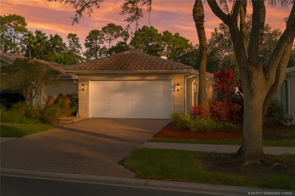 Photo of 940 SW Tamarrow Place, Stuart, FL 34997 (MLS # M20052943)