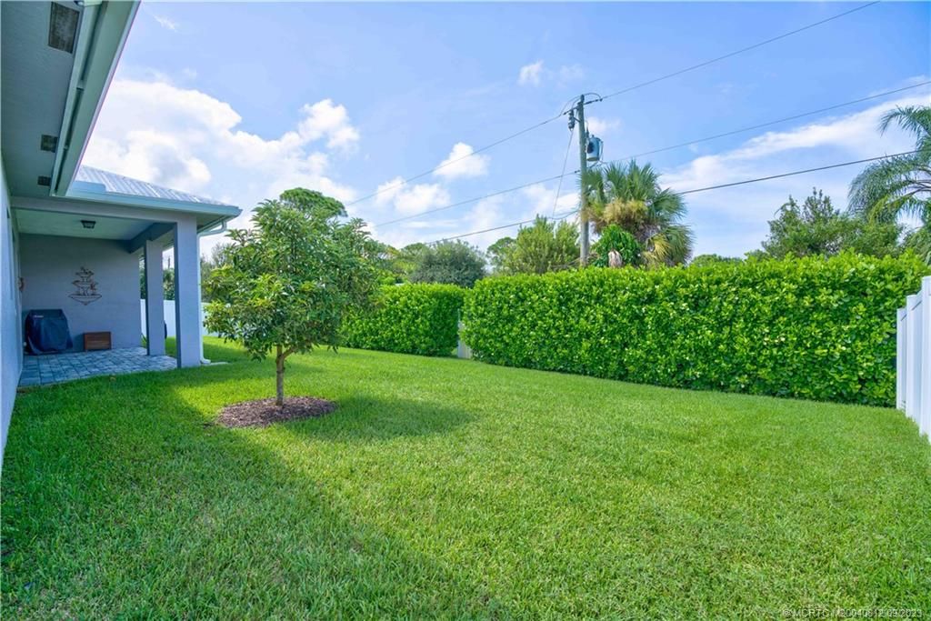 Photo of 6207 SE Amethyst Terrace, Hobe Sound, FL 33455 (MLS # M20040812)