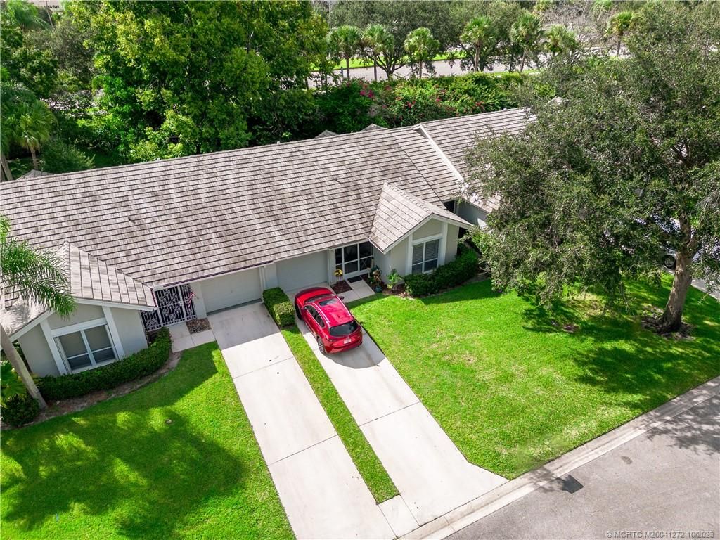 Photo of 3158 SW Sunset Trace Circle, Palm City, FL 34990 (MLS # M20041272)